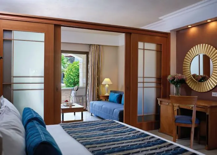 Atlantica Caldera Palace Resort